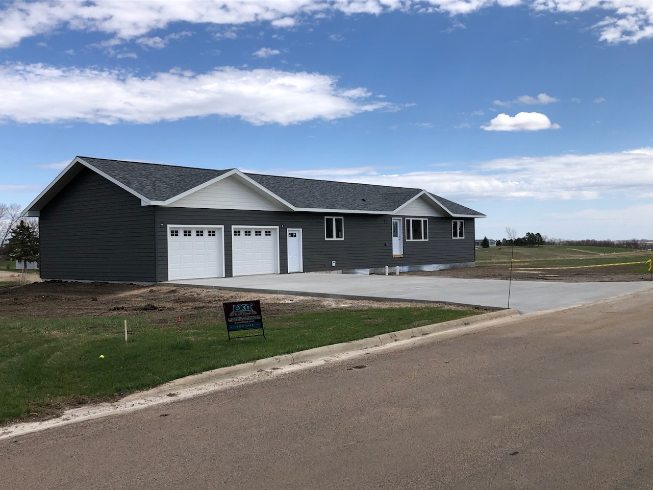 FOR SALE:  205 Elmwood Dr. Sisseton, SD Photo